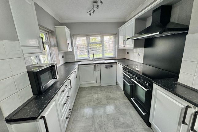 15 Ennerdale Crescent, Nuneaton photo 5