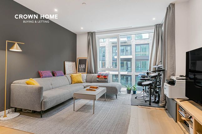Thumbnail Flat for sale in Fairview House, Chelsea Creek