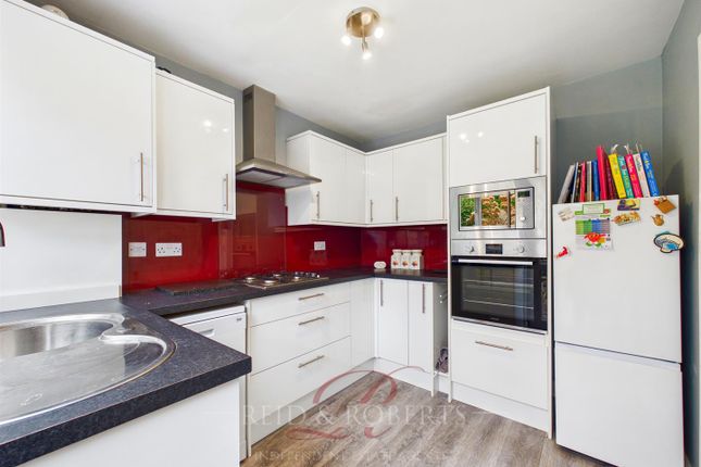 15, Woodcroft, Burntwood Road, Buckley photo 3