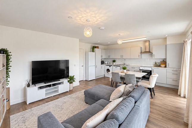 9 Streamside House, 156 Hatton Road, Feltham photo 4