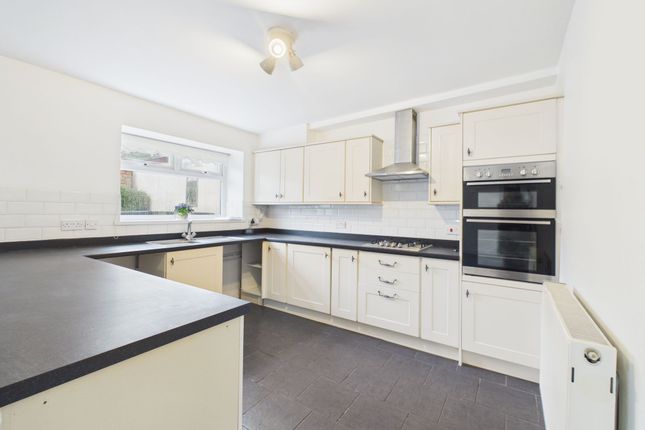 81 Beaufort Hill, Ebbw Vale photo 4
