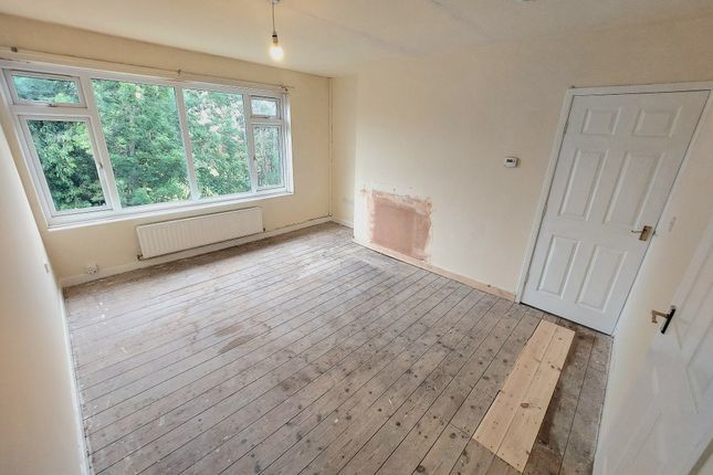 28, elstree square, carley hill photo 3