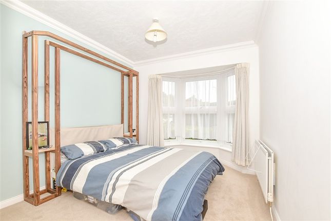 Ditton Place Ditton, Aylesford photo 4