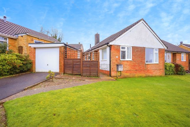 Thumbnail Bungalow for sale in Pine Tree Road, Heathfield, East Sussex