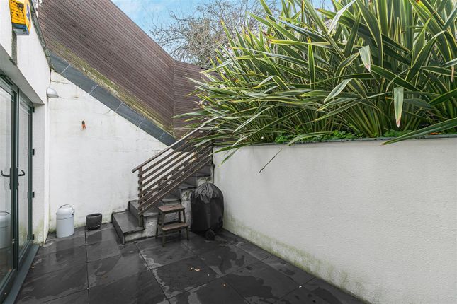 Flat 4, 25, Victoria Road, Kingston Upon Thames photo 4