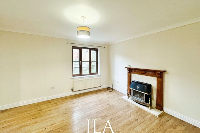 6 Elliot Close, Leicester photo 4