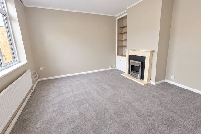 19, Bateson Way, Woking photo 3