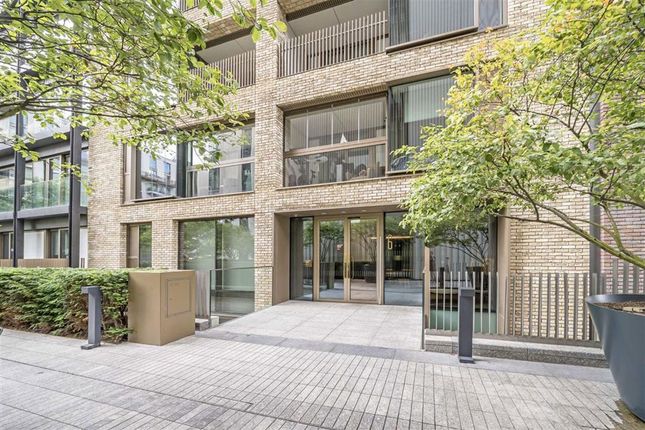 Thumbnail Flat for sale in Pearson Square, London
