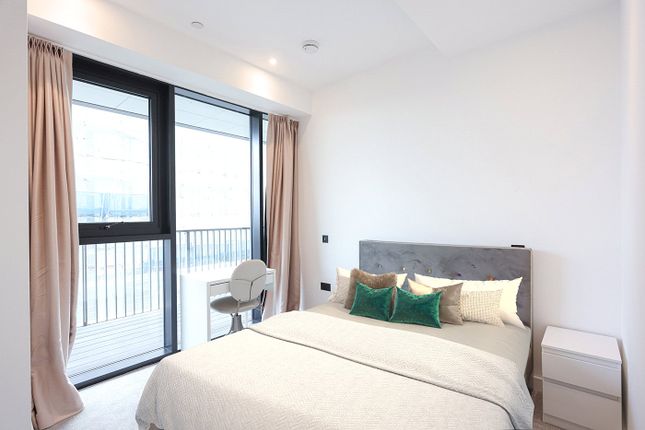 Flat for sale in Merino Gardens, Wapping