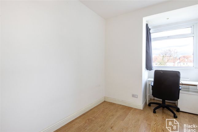 Semi-detached house to rent in Southlands Road, Bromley