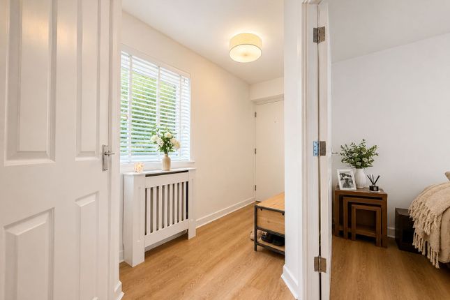 10, Phoebe Road, Swansea photo 4