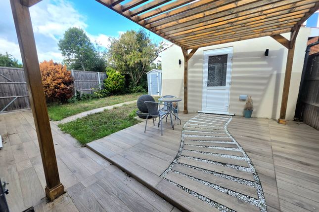 132, Weald Lane, Harrow photo 5
