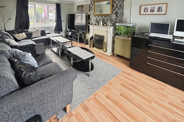 62, Walford Drive, Lincoln photo 2