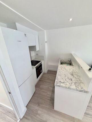 Atheldene Road, London photo 3