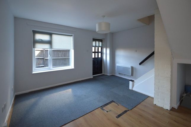 3, Bisham Court, Slough photo 4