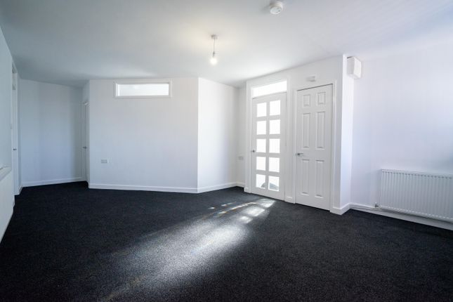 Flat 2, Rockwood House, Stanley photo 2
