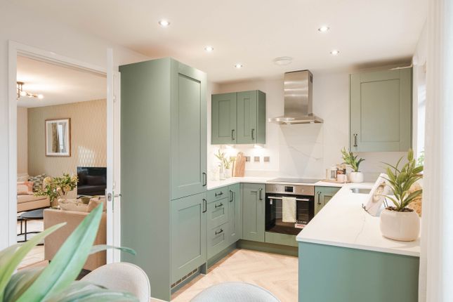 2-bed house on 14, Woodlands Lane, Windlesham, £500,000