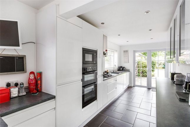 Tantallon, Highfield Road, West Byfleet photo 2