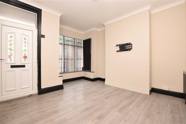 6, Trafford Avenue, West Yorkshire photo 2