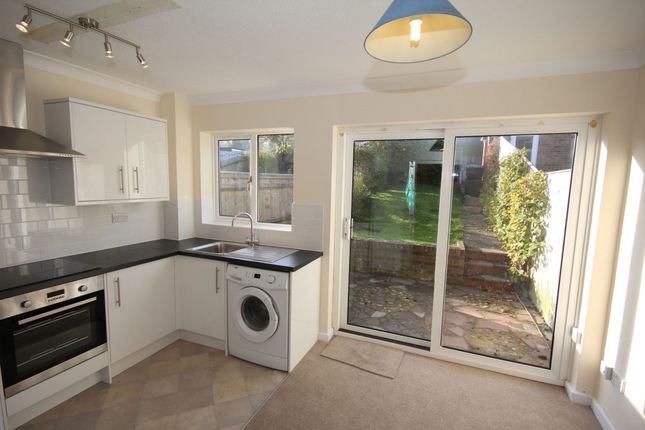 9 Hoblands, Haywards Heath photo 4