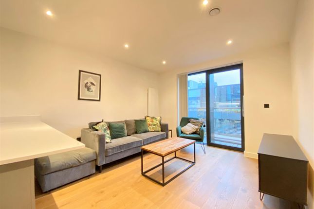 Flat for sale in Manhattan Apartments, George Street, Manchester