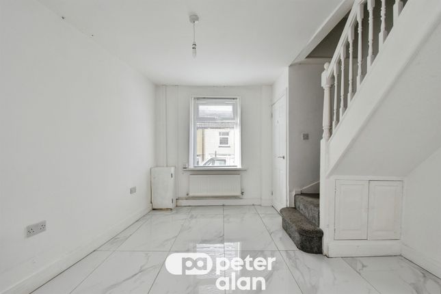 8, Industrial Terrace, Merthyr Tydfil photo 2