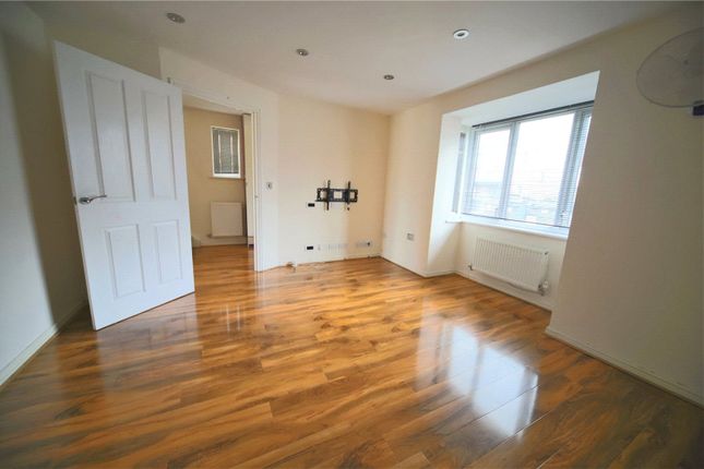 10, Shearwater Avenue, East Tilbury photo 2
