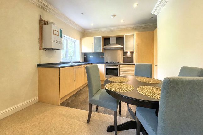 Flat 12, Worplesdon Hill House,, Heath House Road, Surrey photo 2