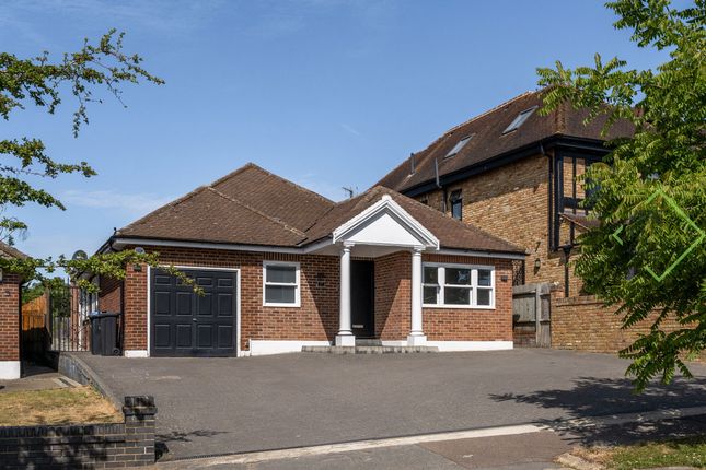 27 Newmans Way, Barnet photo 3