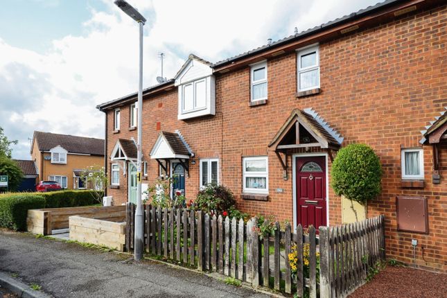 Thumbnail Terraced house for sale in Ashfield Avenue, Bushey