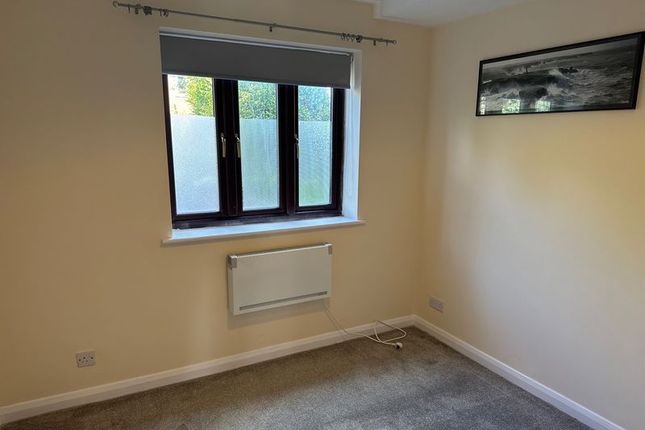 15, Cook Close, Daventry photo 4