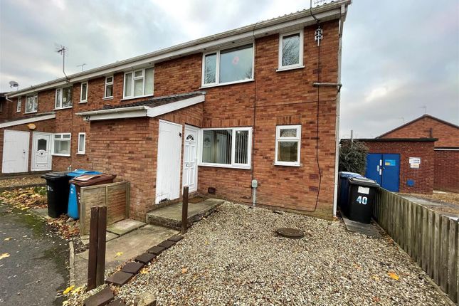 Flat for sale in Evergreen Drive, Hull
