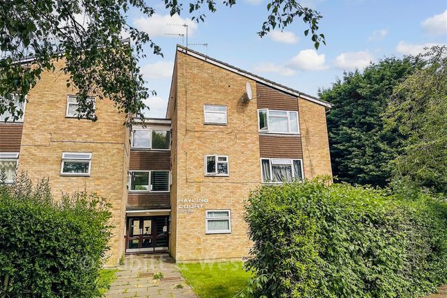 2-bed flat on 36, Hayling Court, Crawley, £215,000