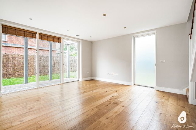 4 Orchard Lane, Caversfield, Oxfordshire photo 4