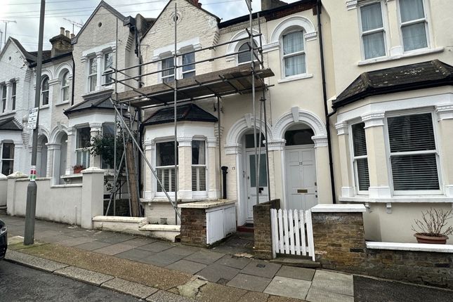 Flat to rent in Glycena Road, London