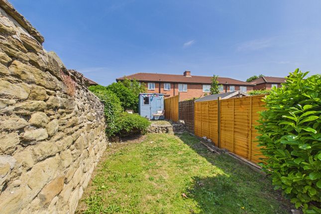 24 Wrekenton Row, Gateshead photo 4