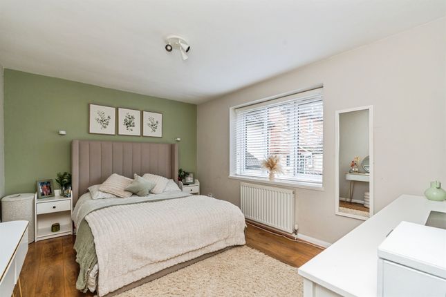 39, Kensington Fields, Southampton photo 3