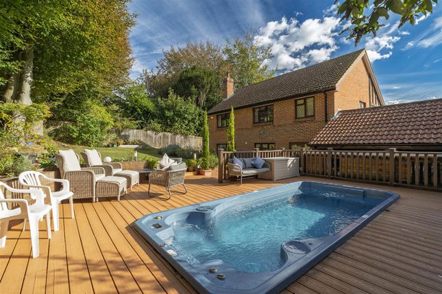 11, Cherry Tree Close, Worthing photo 4