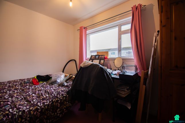 Flat for sale in Tern Place, Johnstone