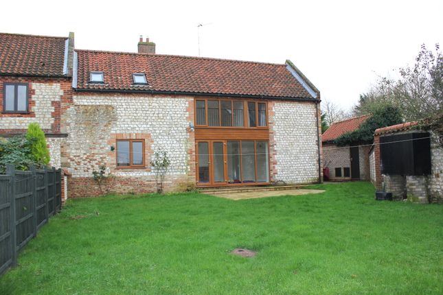 4 bed barn conversion to rent in Hythe Road, Methwold, Thetford IP26
