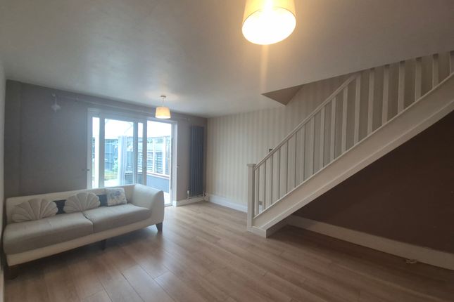 21, Gorse Lane, Syston photo 2