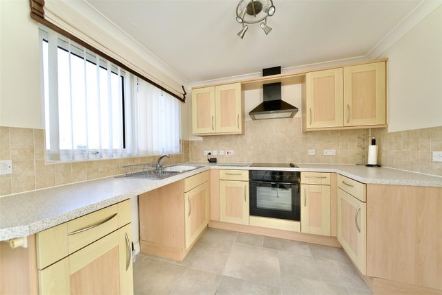 Flat 2, 78, Rylands Lane, Weymouth photo 2