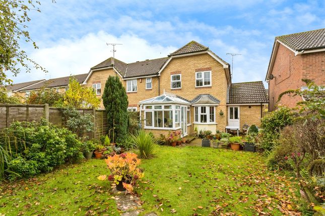 97, Ropeland Way, HORSHAM photo 2