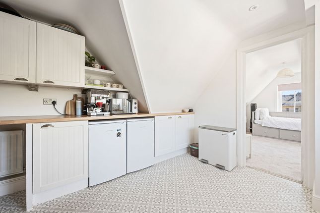 6b Balmoral Road, Poole photo 4