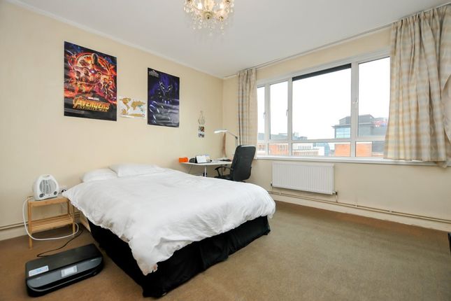 Blemundsbury, Dombey Street, Russell Square photo 3