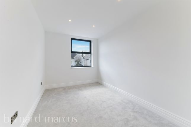 Flat for sale in Smitham Downs Road, Purley