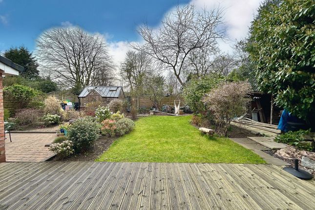 2 Copperbeech Close, Manchester photo 4