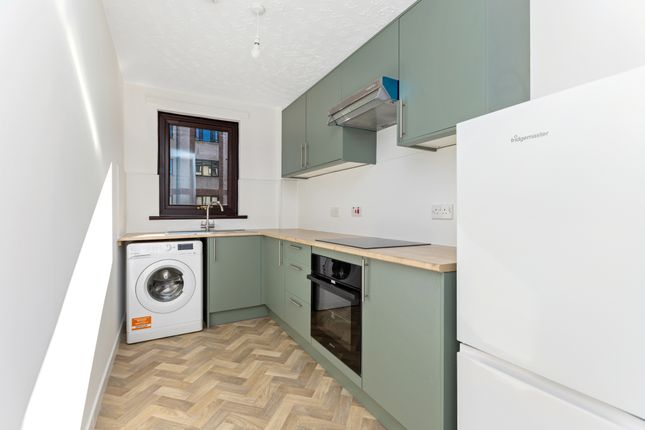 4 (flat 7), Hawthornden Place, Leith, Edinburgh photo 4