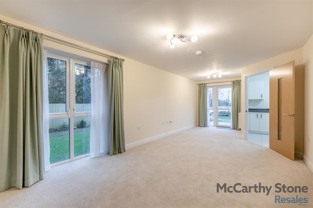 14 The Oaks, Cedar Avenue, Stoke-On-Trent photo 3