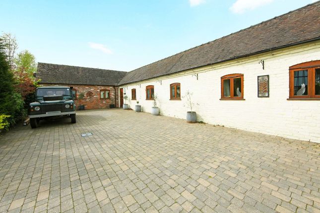 Hollybush Barn, Golf Links Lane, Telford photo 3